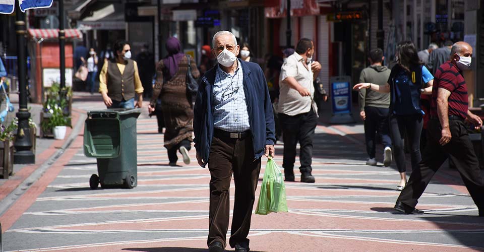 Iğdır'da maske zorunluluğu getirildi