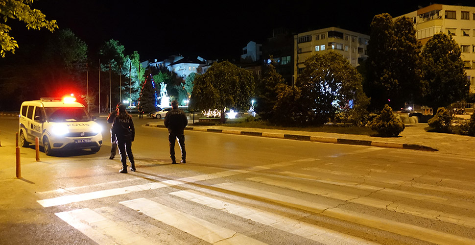 Son dakika...81 ilde 4 gün sürecek olan sokak kısıtlaması başladı