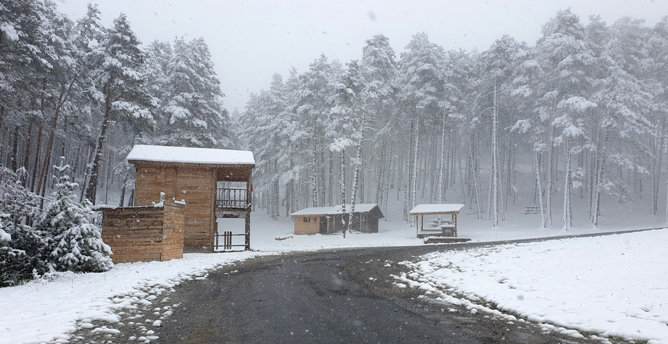 Gümüşhane’nin yükseklerinde kar yağışı etkili oluyor