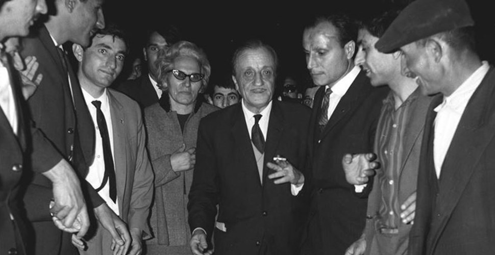 Baki'den sonra ikinci 'Sultanu'ş Şuara' unvanına sahip olan Necip Fazıl Kısakürek kimdir? İşte NFK biyografisi