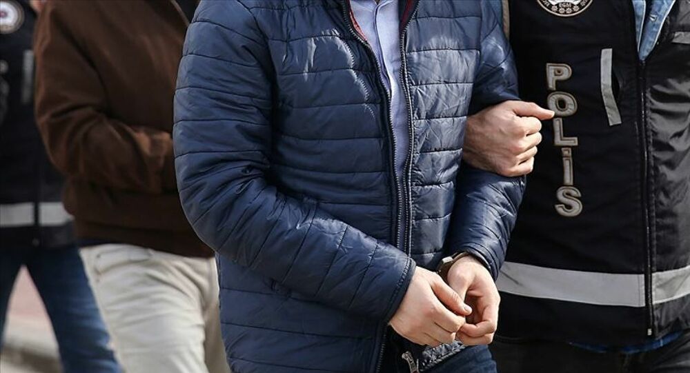 Son dakika! Ege Ordusu'na FETÖ operasyonu! Emir subayı Binbaşı tutuklandı