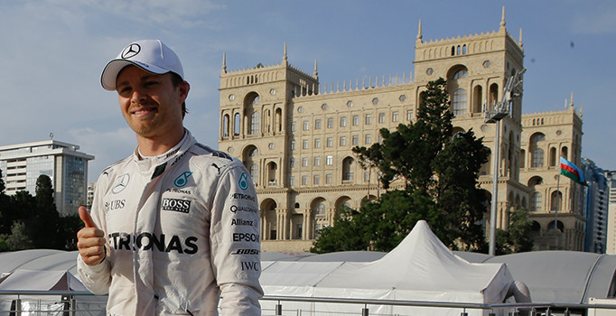 Azerbaycan Bakü'de ilk pole pozisyonu Rosberg'in