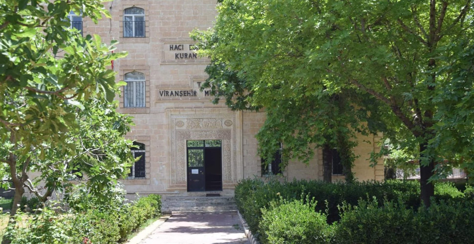 İlçe müftüsü ve 2 personelde Kovid-19 çıktı, filyasyon ekipleri alarma geçti