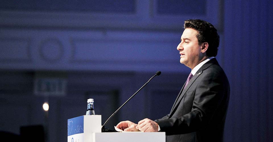 Babacan'dan sistem eleştirisi: Geldiği günden beri Türkiye kan kaybediyor