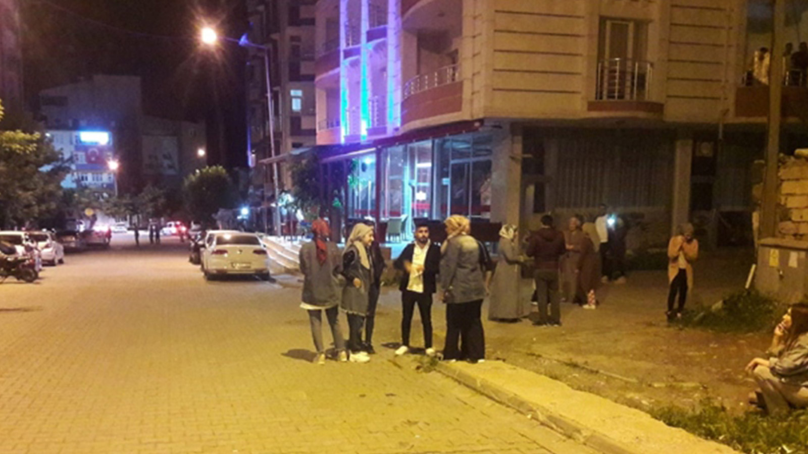 Kars'ta 3,8 büyüklüğünde deprem | Son depremler