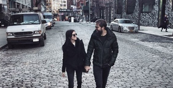 Engin Altan Düzyatan ve Neslişah Alkoçlar aşk tatiline çıktı