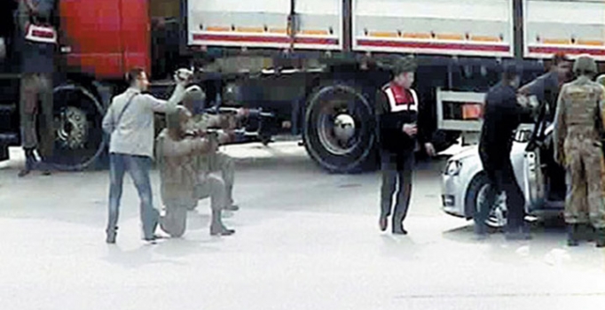 MİT TIR'ları kumpasına da Selam Tevhid kılıfı