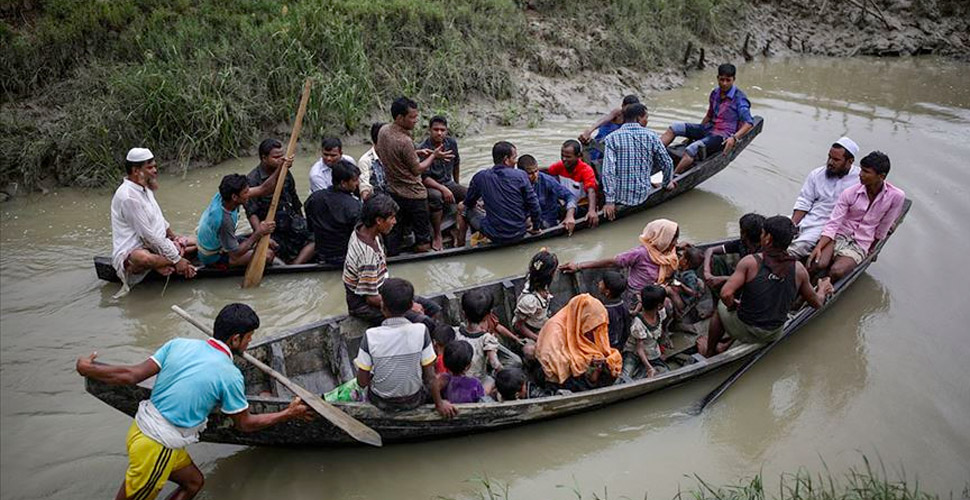 Malezya'ya geçmeye çalışan onlarca Arakanlı denizde boğuldu