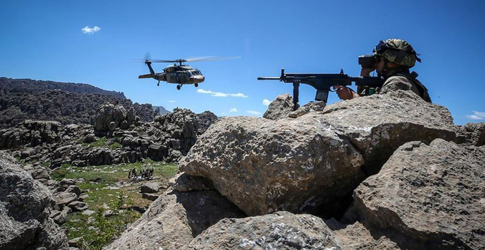Tunceli'de hava destekli operasyon! 2 terörist etkisiz