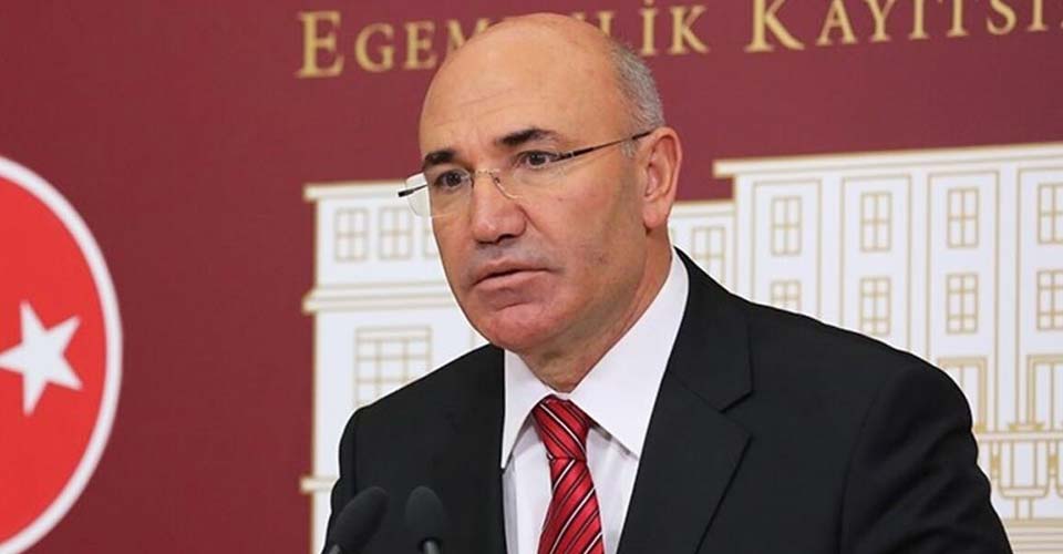 CHP'li Mahmut Tanal, Kovid-19 şüphesiyle hastaneye kaldırıldı