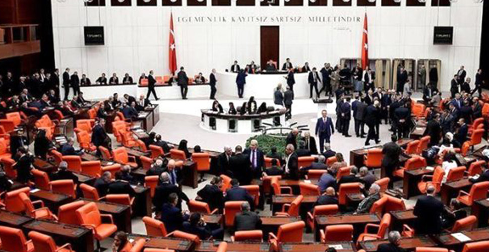 Meclis'te 'Führer' gerginliği