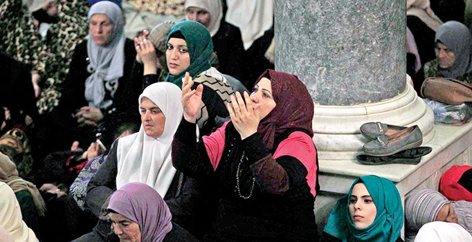 Prof. Dr. Bayraktar Bayraklı yazdı: Toplumu çürüten çeteler