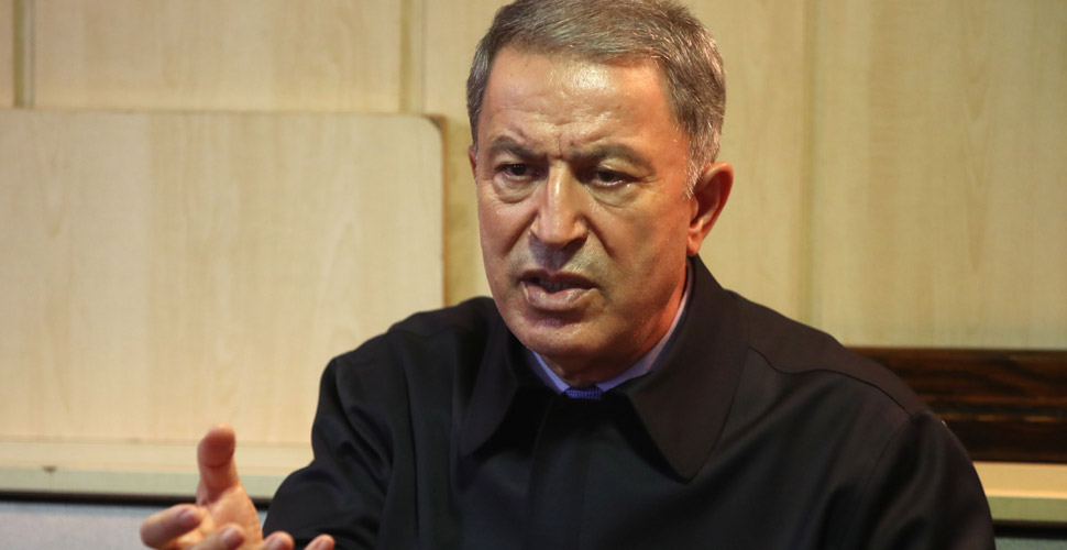 Bakan Akar'dan Fransız gemisinin taciz edildiği iddiasına cevap: Politik hesaplar peşinde yapılan kumpaslar