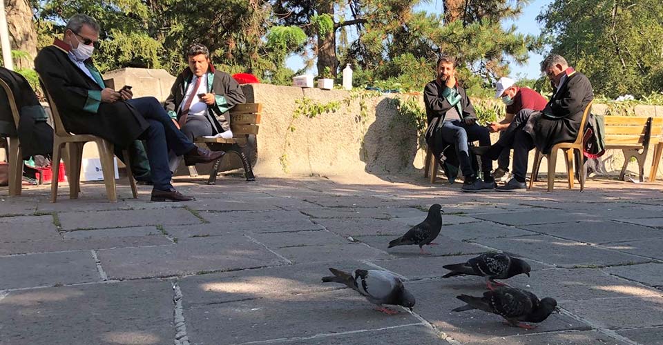 Baro başkanları yine Meclis nöbetindeler!