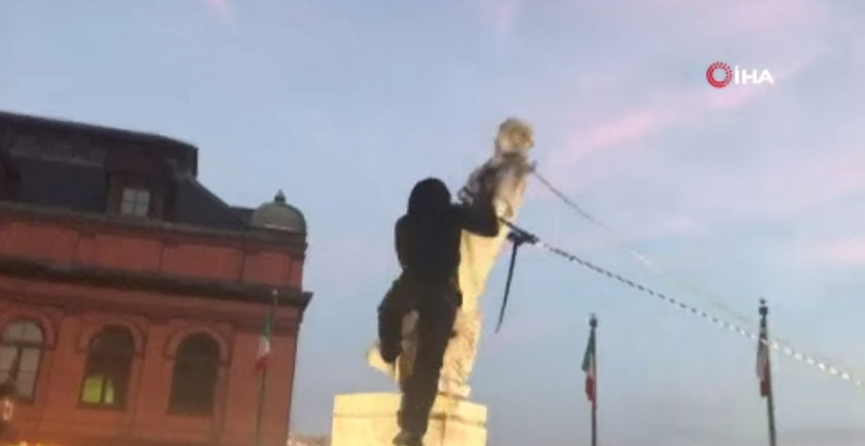 ABD’de Kristof Kolomb’un bir heykeli daha yıkıldı