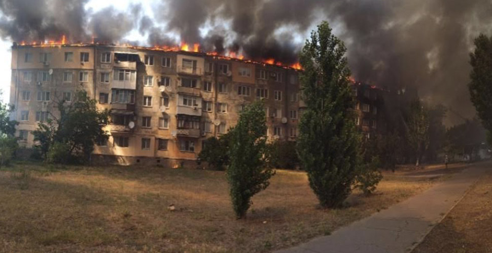 Ukrayna’da eşiyle tartışan kişi binayı ateşe verdi