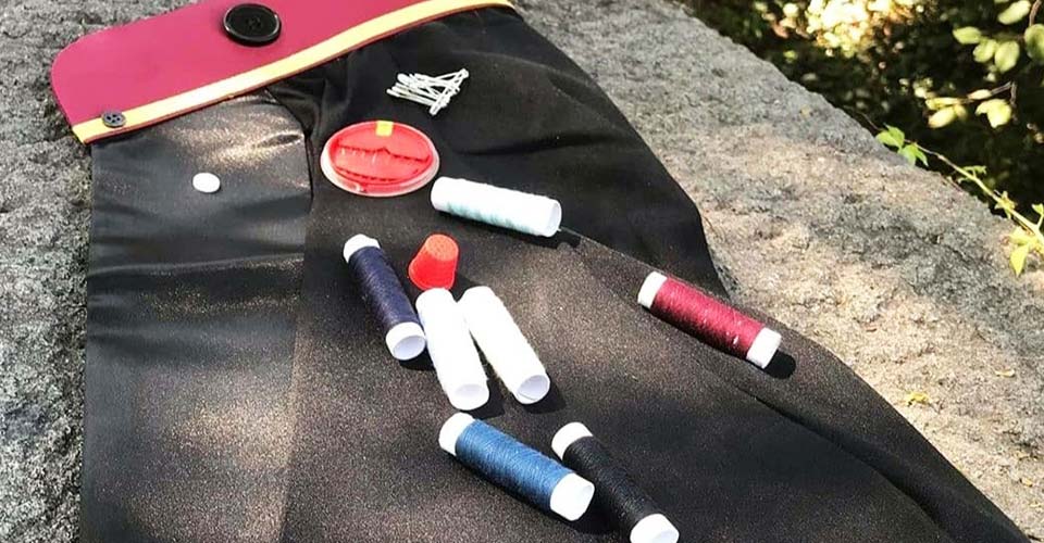 Baro başkanları, komisyon üyelerine hem cübbe hem dikiş seti gönderdi