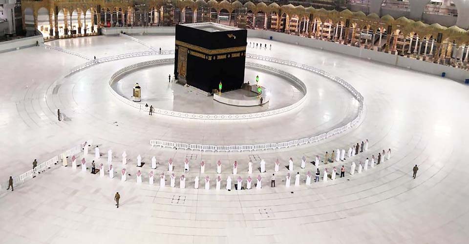 Hac ibadetine Kovid-19 ayarı: Maske zorunlu, cemaatle namaz mesafeli olacak