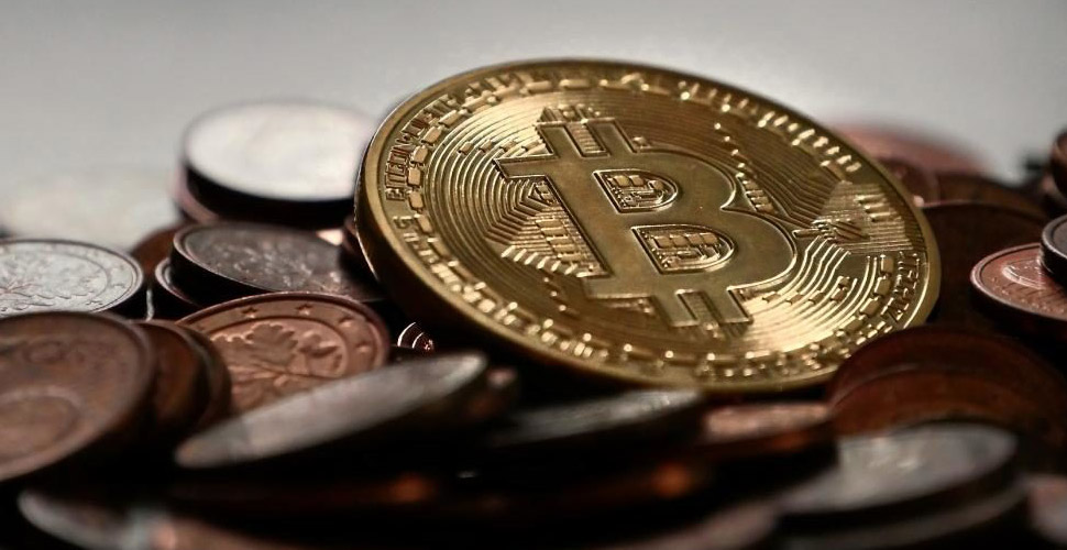 Bitcoin 9,300 dolar sınırında