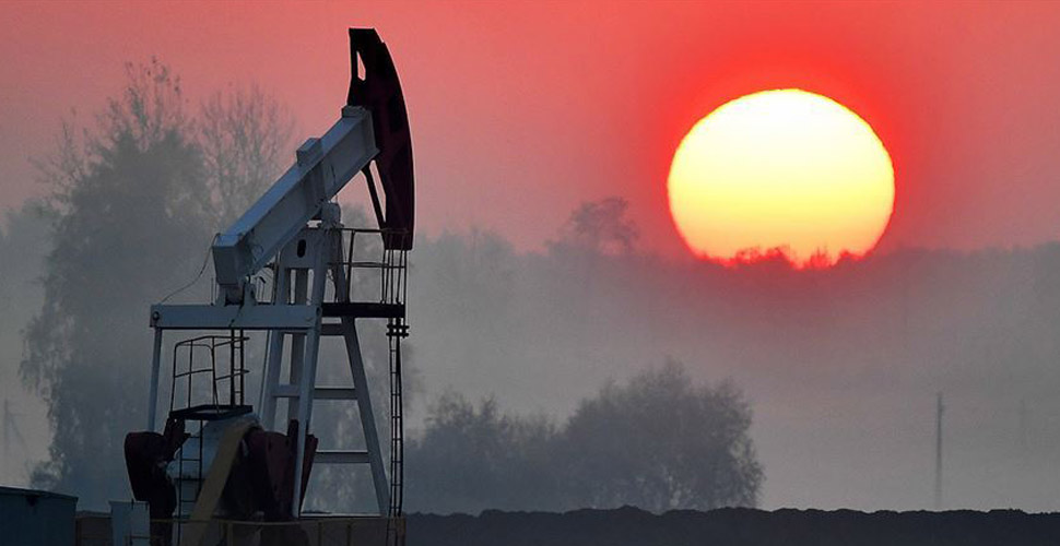 Petrol fiyatları, olumlu ekonomik verilerle birlikte yükseldi