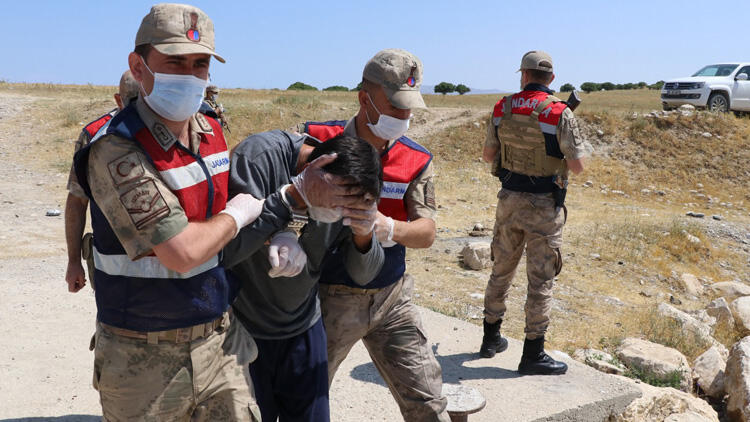 Van'da 60 göçmen ile batan gemiden yüzerek kurtulmuştu: Tutuklu sanık bugün olay yerine getirildi