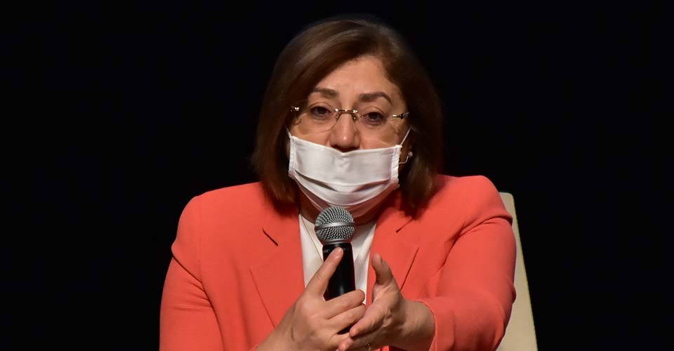 Gaziantep'te Kovid-19 vakaları arttı, belediye başkanı isyan etti