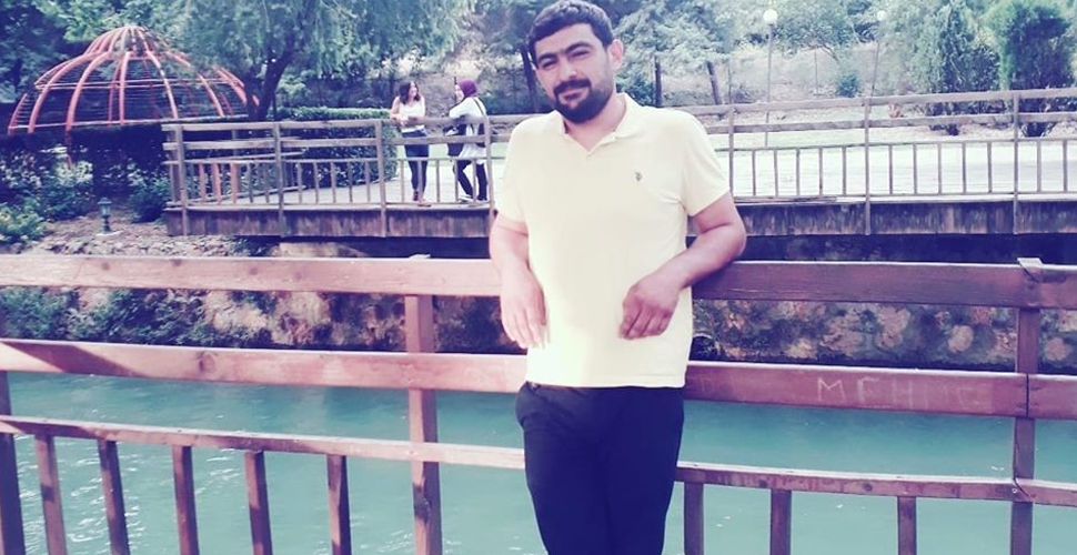 Üzerine iş makinesinin kovası düşen işçi öldü