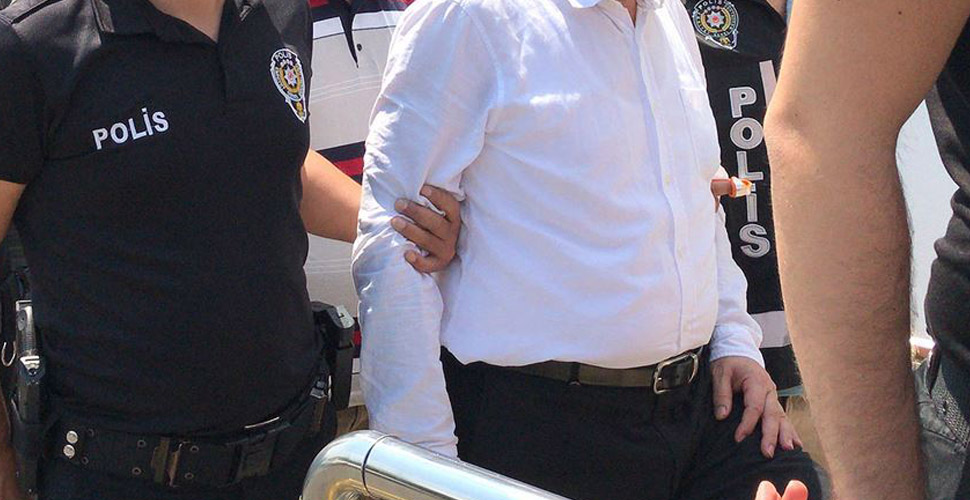 5 ilde FETÖ operasyonu: KHK'lı emniyet müdürleri de gözaltında