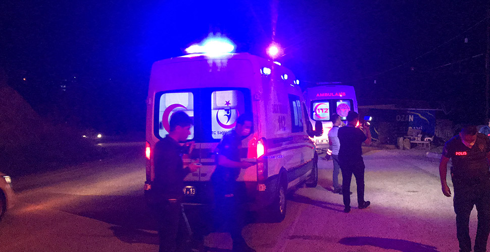 Adana'da silahlı kavga: 1'i ağır 2 yaralı