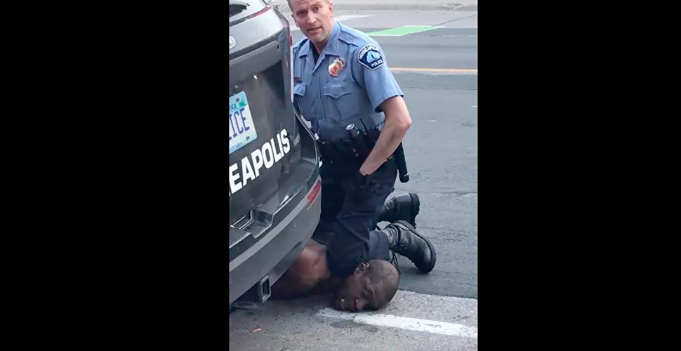 Katil zanlısı polis, 'Beni öldüreceksin adamım' diyen George Floyd'a 'O zaman bağırmayı kes' demiş