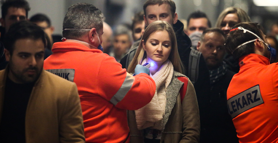 Romanya'da belirtisi olmayan koronavirüs hastaları hastaneden çıktı