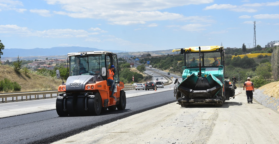 Tekirdağ Şehir Hastanesinde yol yapım çalışmalarında sona yaklaşıldı