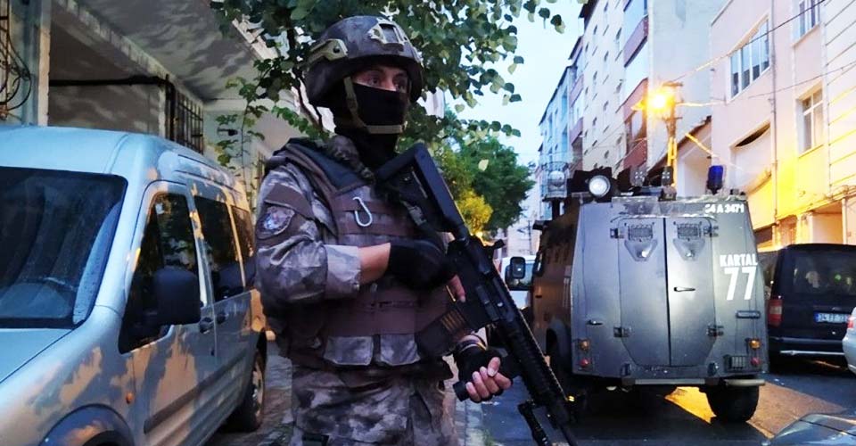 İstanbul'da 792 adrese eş zamanlı baskın! 250 şüpheli yakalandı