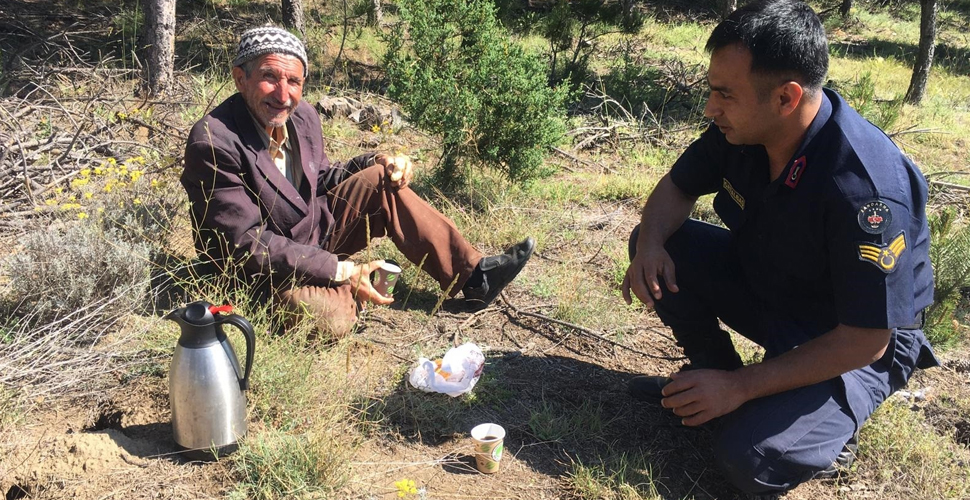 Yolunu kaybeden yaşlı adam 2 gün sonra bulundu