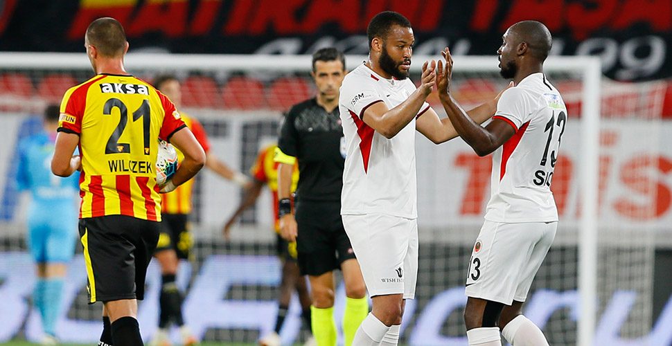 Göztepe evinde Gençlerbirliği'ne 3-1 yenildi
