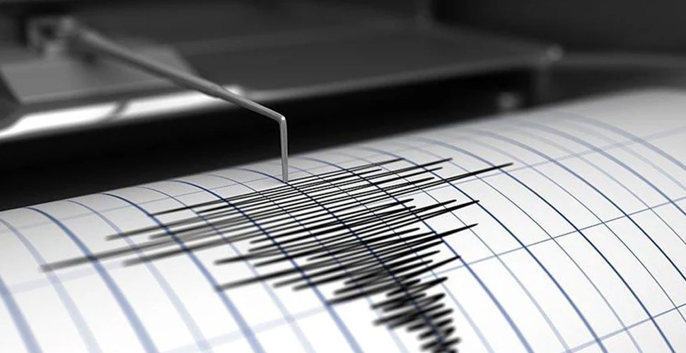 Ege Denizi'nde korkutan deprem