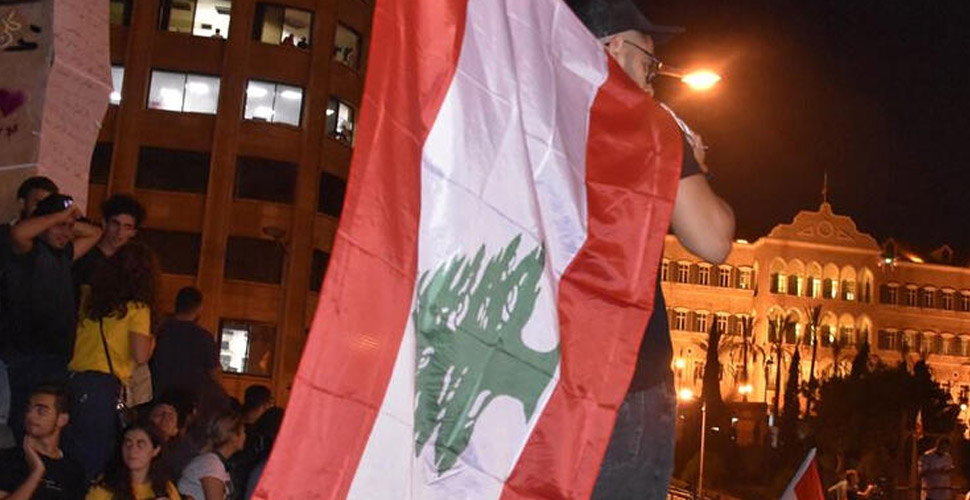 Lübnan'dan protestolar devam ediyor