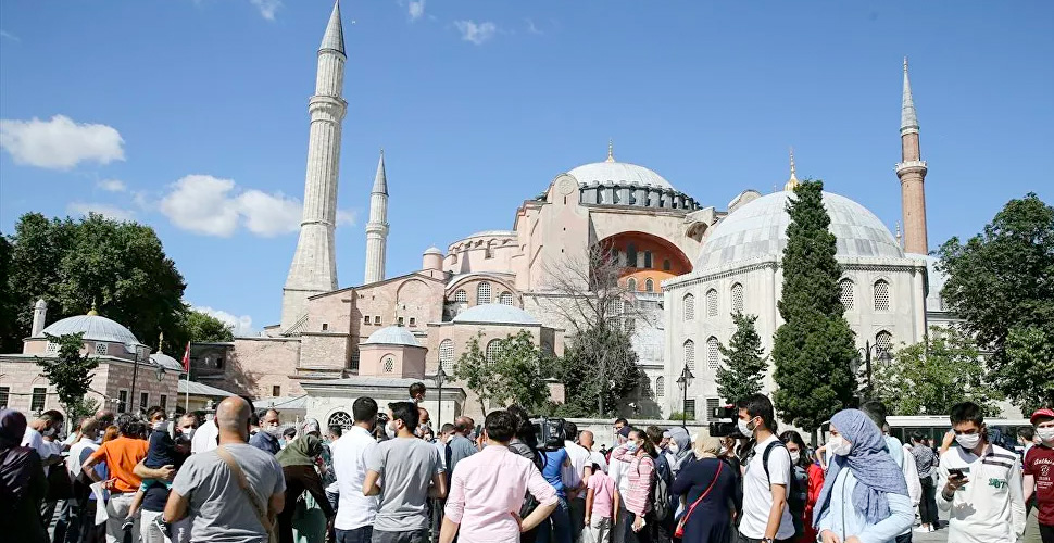Rusya'dan Ayasofya açıklaması: Üzüntü duyuyoruz