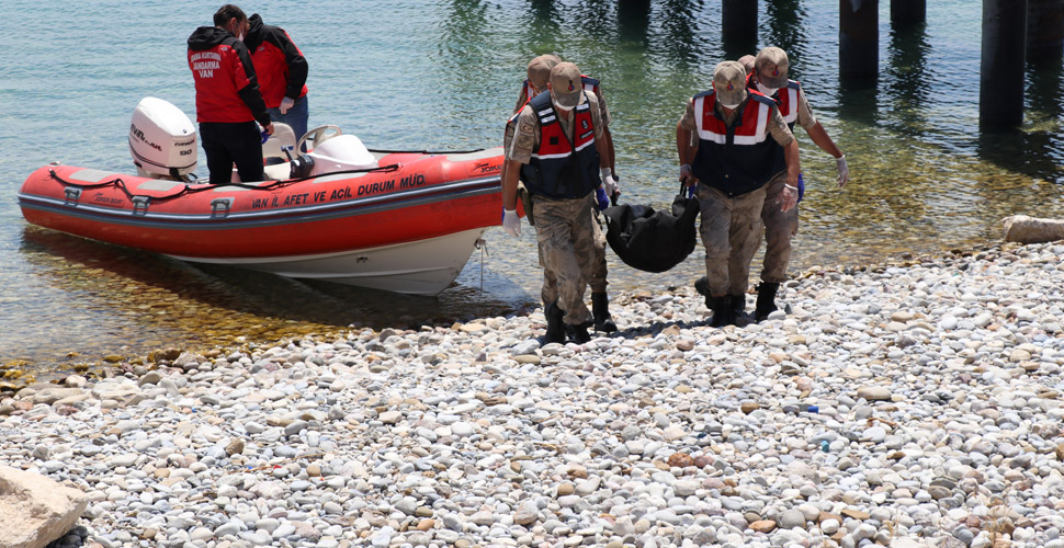 Son dakika! Van Gölü'nde bulunan ceset sayısı 25'e yükseldi