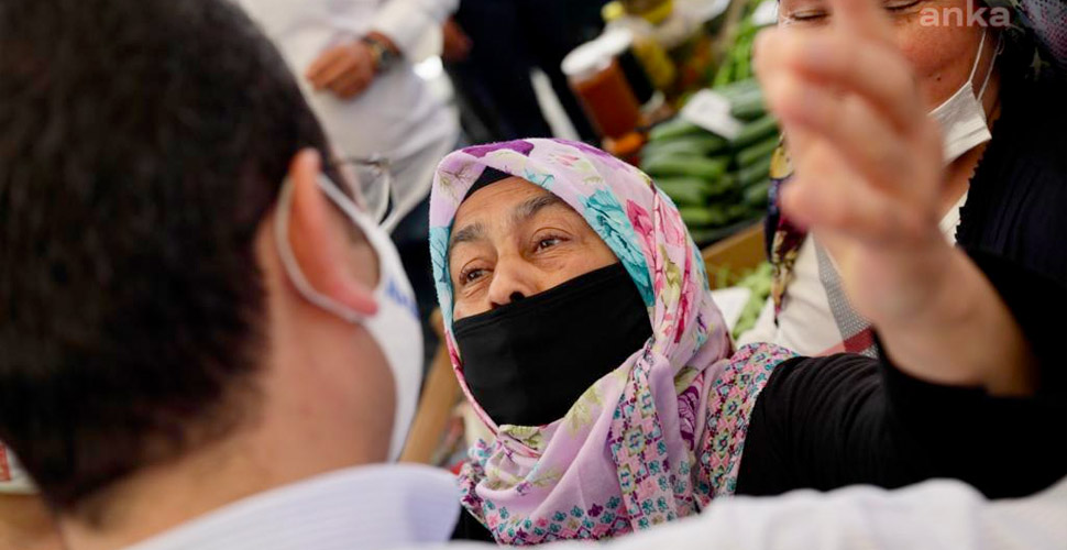 İmamoğlu ile köylü kadın arasında ilginç diyalog: Daha çok şaşırtacağız sizi