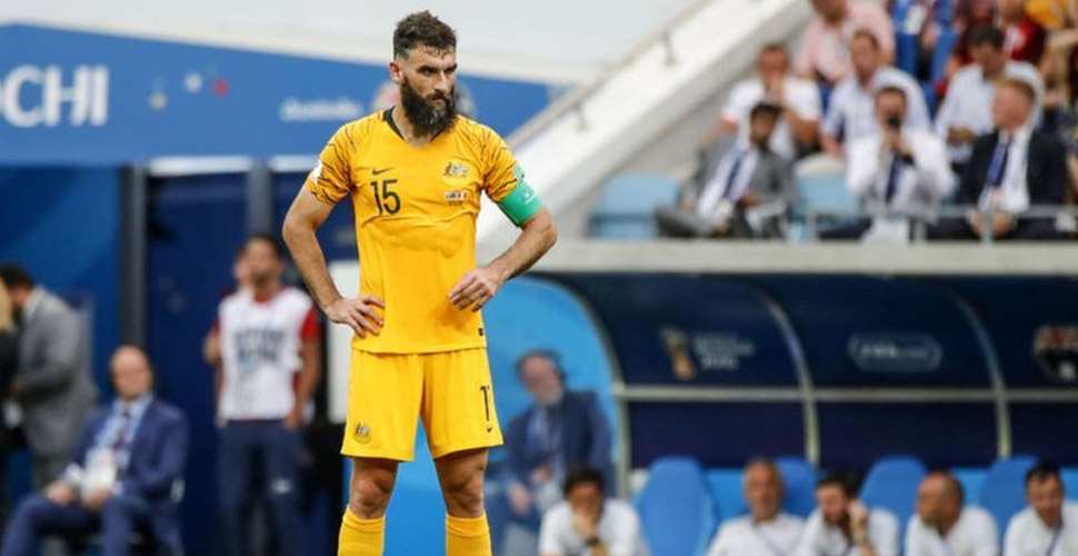 Avustralyalı Mile Jedinak futbolu bıraktı