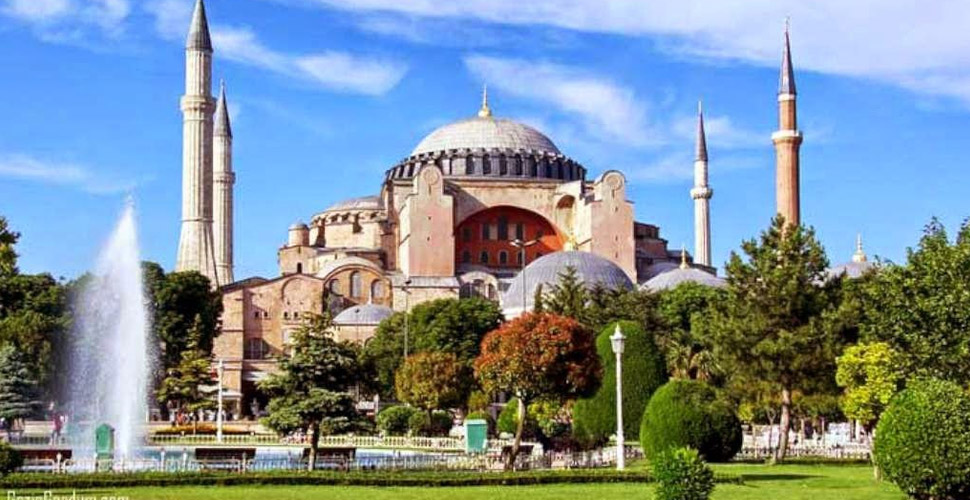 Kültür Bakanı ve Diyanet İşleri Başkanı açıkladı: Ayasofya'da ilk namaz 24 Temmuz'da