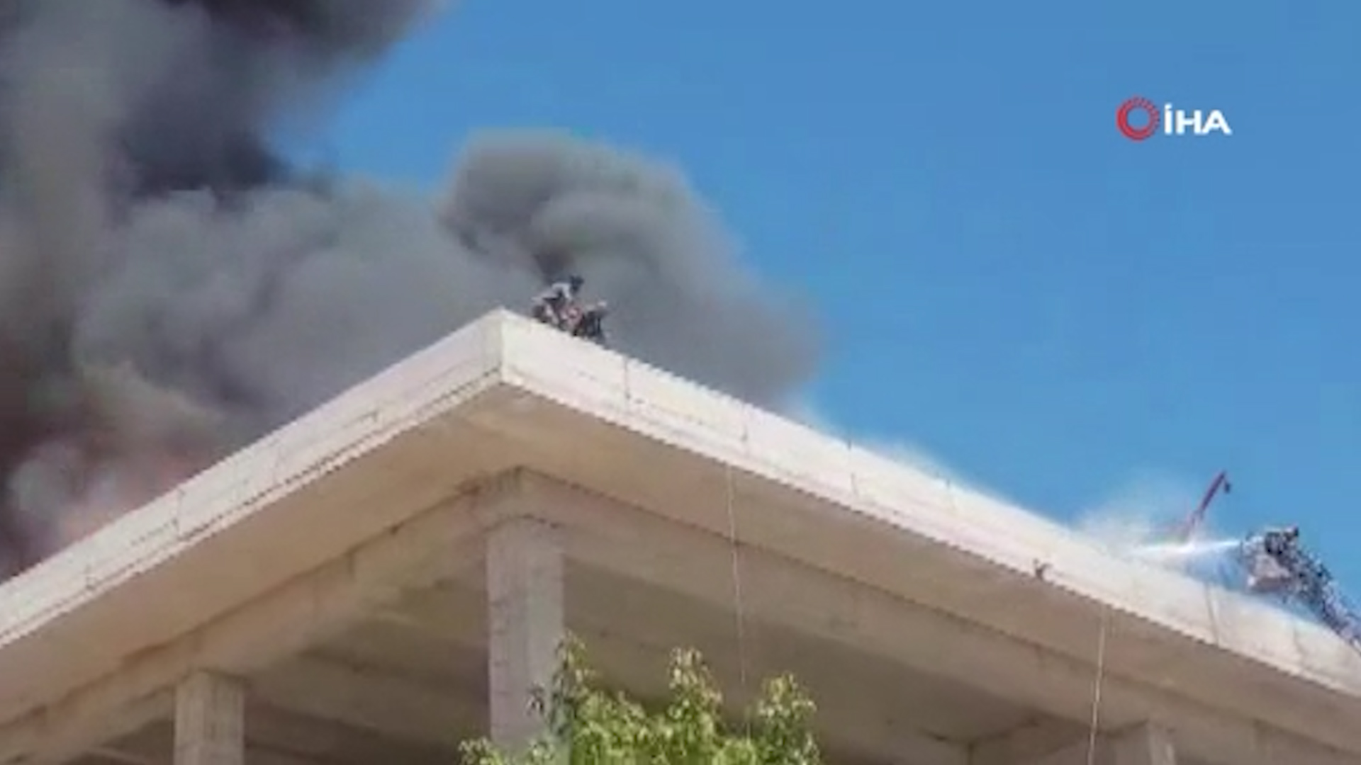 Tunceli'de bir inşaatta can pazarı: 2 işçi son anda kurtuldu