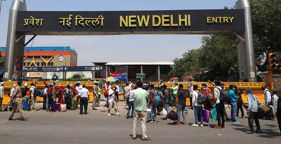 Hindistan'da Kovid-19 bilançosu ağırlaşıyor: Sokağa çıkma yasakları geri geldi