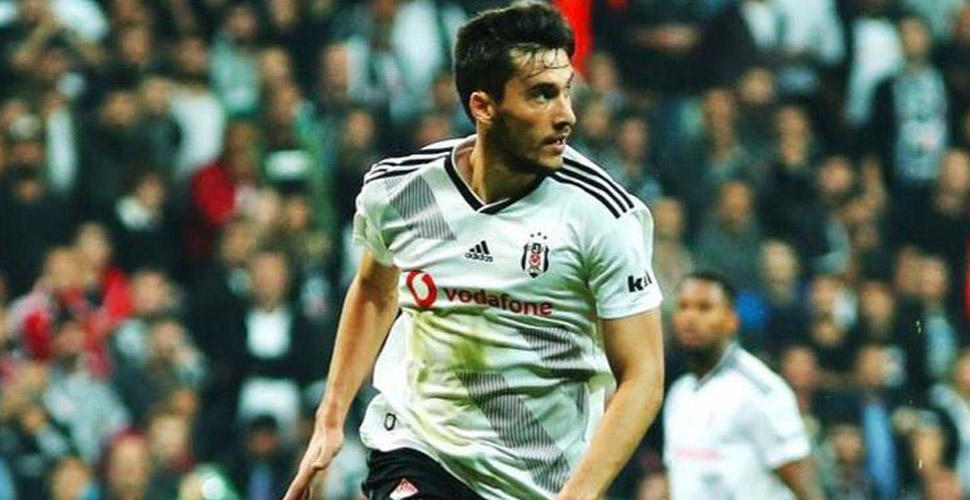Beşiktaş'ın forveti Umut Nayır, koronavirüsü yendiğini açıkladı