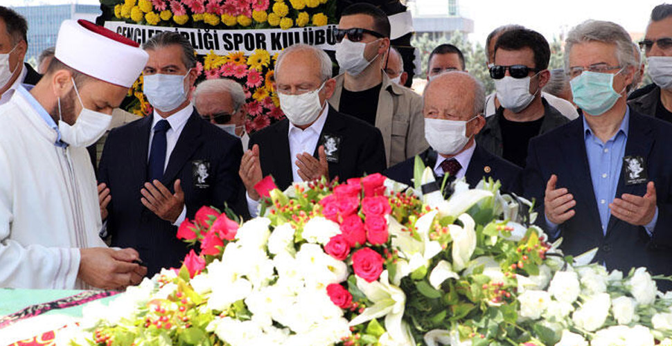 Adalet Ağaoğlu, Ankara'da son yolculuğuna uğurlandı