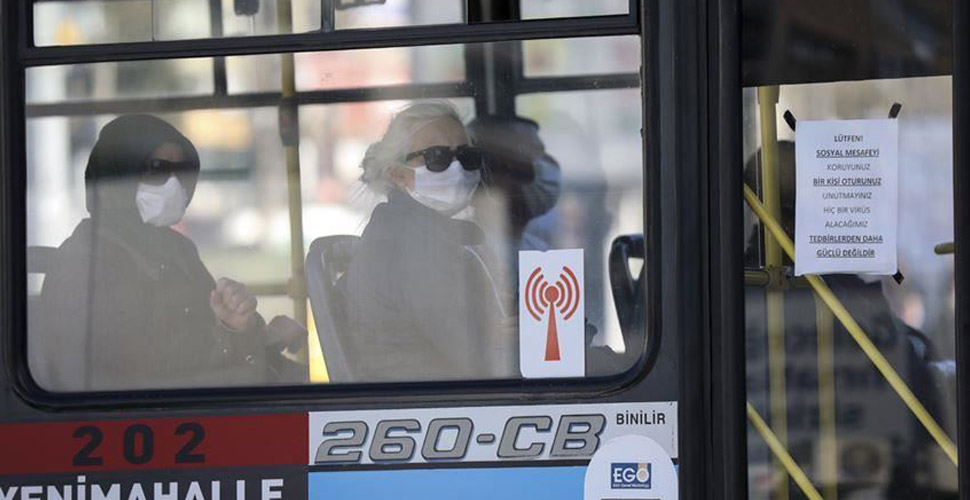 Bilim Kurulu Üyesi 'dikkat edersek' deyip süre verdi: 15-20 günde salgın durur