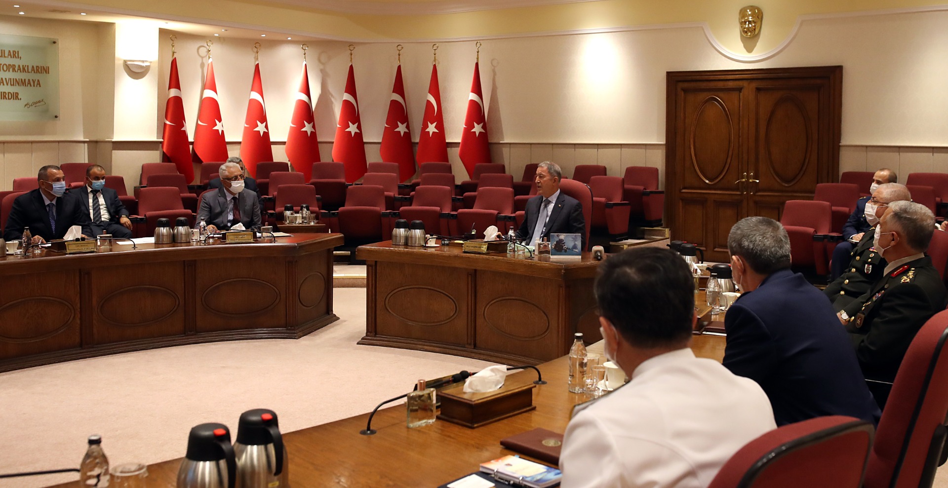 Hulusi Akar: Azerbaycanlı gardaşlarımızın kanları yerde kalmayacak