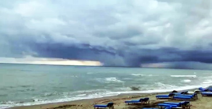 Kocaeli'nde nefes kesen görüntü: Dev hortum böyle görüntülendi