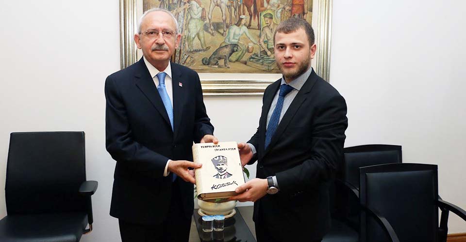 Kılıçdaroğlu'ndan Genç İmam Hatipliler'e kütüphane jesti